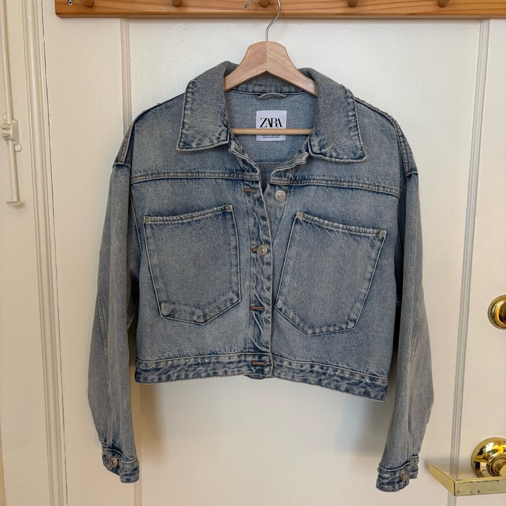 Zara Drop Shoulder Cropped Light Denim Jacket - size M